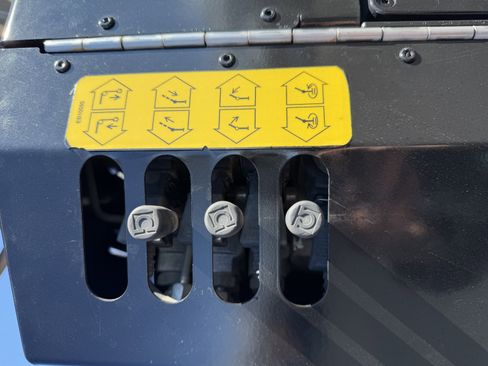 Used 2024 RAM 5500 Tradesman w/ Chrome Appearance Group image 11