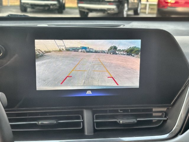 Used 2025 Chevrolet Trax LT w/ Driver Confidence Package FWD image 14