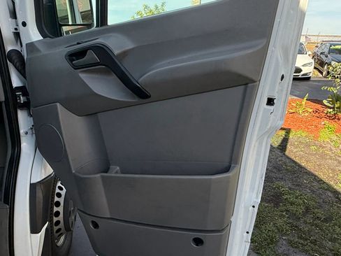 Used 2017 Mercedes-Benz Sprinter 3500 w/ Driver Comfort Package image 19