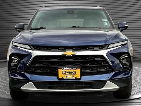 Used 2023 Chevrolet Blazer LT AWD/4WD image 2