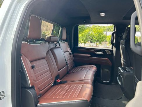 Used 2025 GMC Sierra 2500 Denali Ultimate AWD/4WD image 55