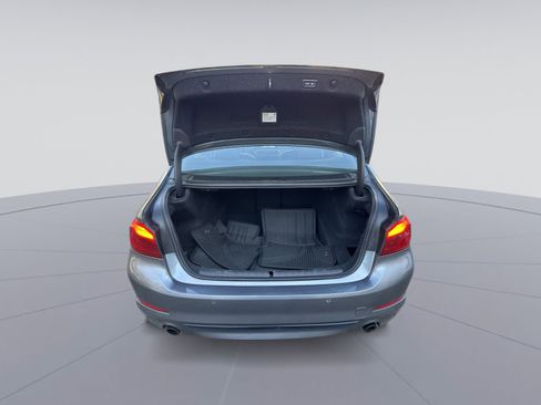 Used 2018 BMW 530i xDrive image 28