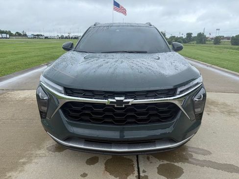 Used 2025 Chevrolet Trax LT w/ Driver Confidence Package FWD image 10