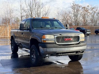 Used 2002 GMC Sierra 2500 SLE w/ SLT Marketing Option Pkg