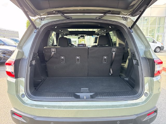 Used 2026 Honda Pilot TrailSport image 13