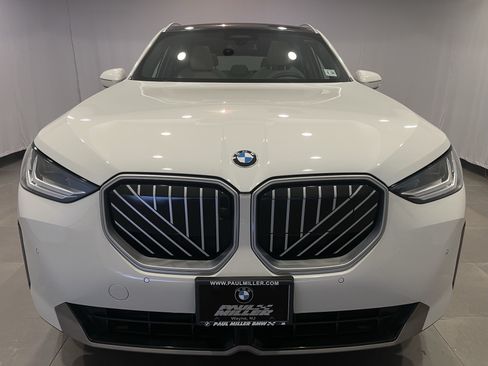 Used 2026 BMW X3 xDrive30i w/ Premium Package AWD/4WD image 2