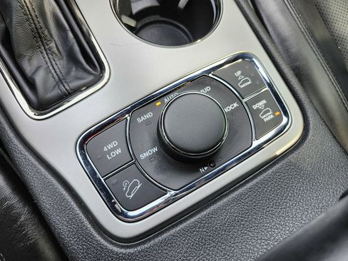 Used 2018 Jeep Grand Cherokee High Altitude image 12