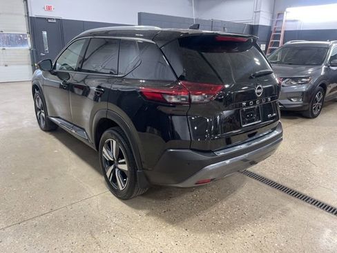 Certified 2023 Nissan Rogue SL w/ SL Premium Package AWD/4WD image 3