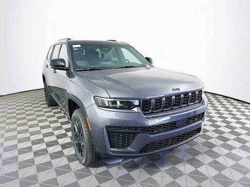New 2026 Jeep Grand Cherokee L 4WD image 2