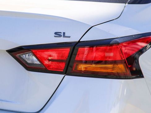 New 2025 Nissan Altima 2.5 SL image 10