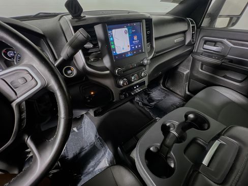 Used 2024 RAM 3500 Big Horn image 24