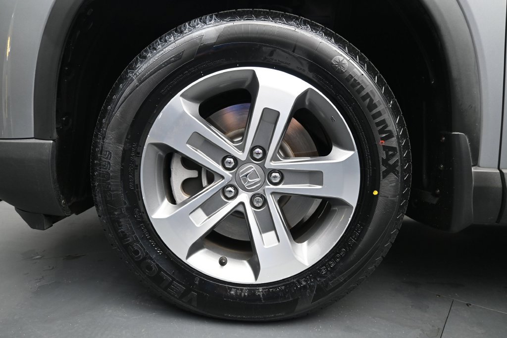 Used 2025 Honda Pilot EX-L image 12