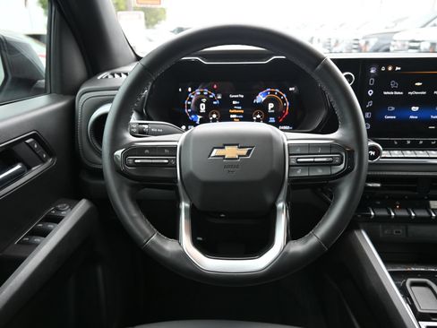 Used 2025 Chevrolet Colorado LT w/ LT Convenience Package RWD image 10