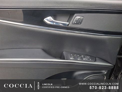 Certified 2022 Lincoln Nautilus Reserve image 12