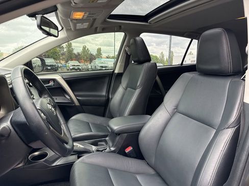 Used 2015 Toyota RAV4 Limited AWD/4WD image 9