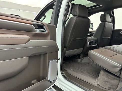 New 2026 GMC Sierra 2500 Denali w/ Denali Reserve Package AWD/4WD image 42