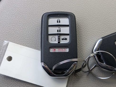 Used 2021 Honda Accord Touring image 33
