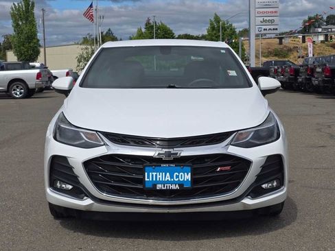 Used 2019 Chevrolet Cruze LT w/ Convenience Package FWD image 8