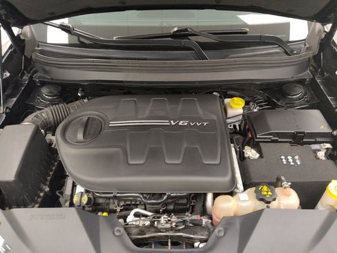 Used 2019 Jeep Cherokee Limited AWD/4WD image 30
