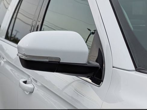Used 2020 Ford Expedition XLT w/ Equipment Group 202A RWD image 12