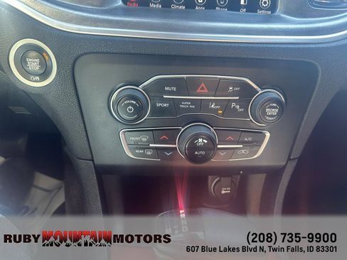 Used 2018 Dodge Charger R/T image 10