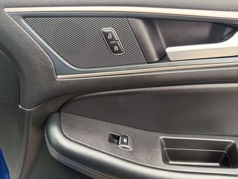 Used 2024 Ford Edge SEL image 15