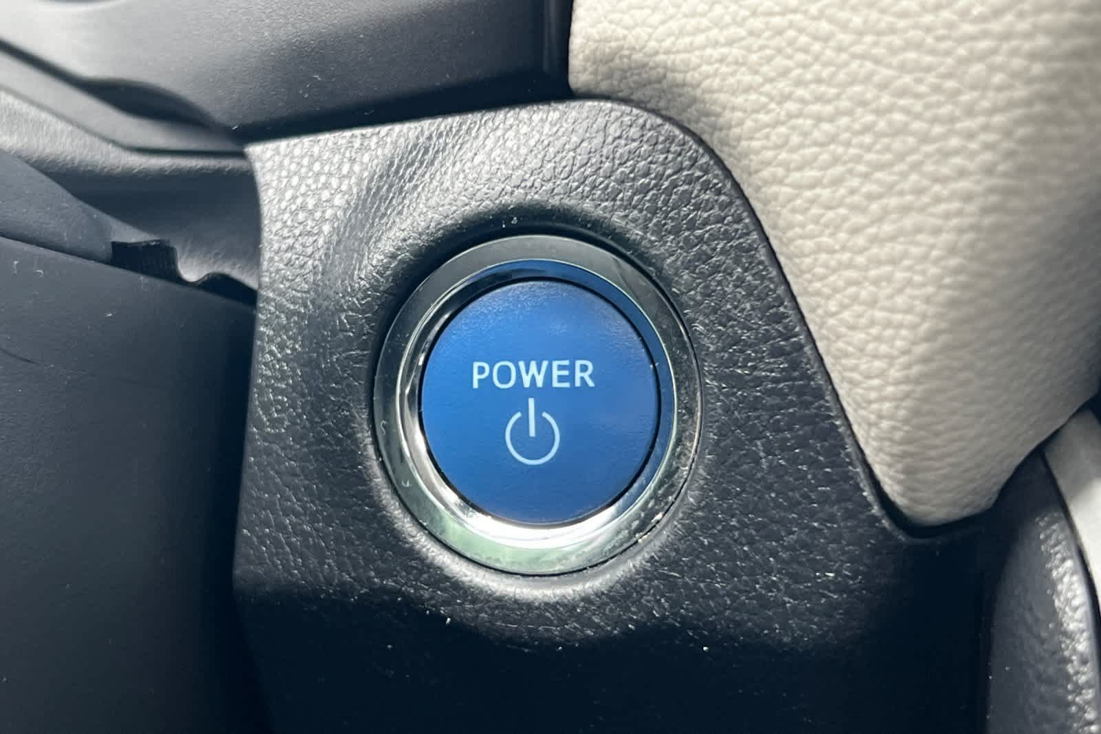 Used 2022 Toyota RAV4 XLE w/ Convenience Package AWD/4WD image 24