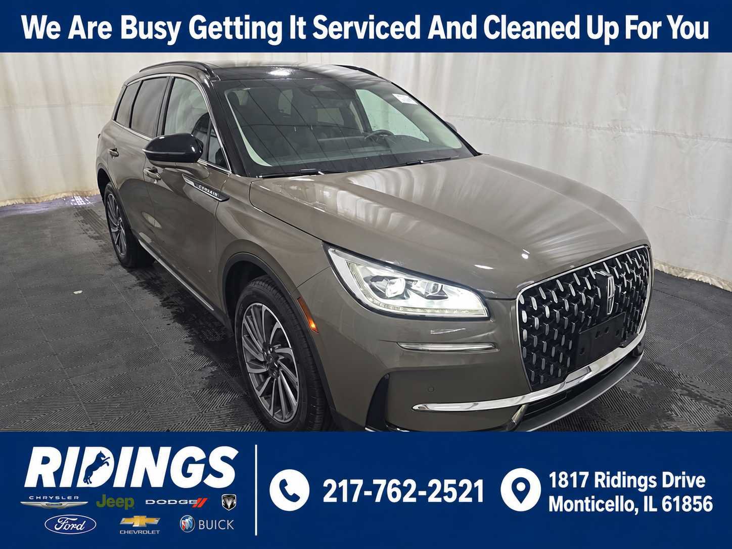 Used 2025 Lincoln Corsair Reserve w/ Rear Removable Package Tray AWD/4WD image 1