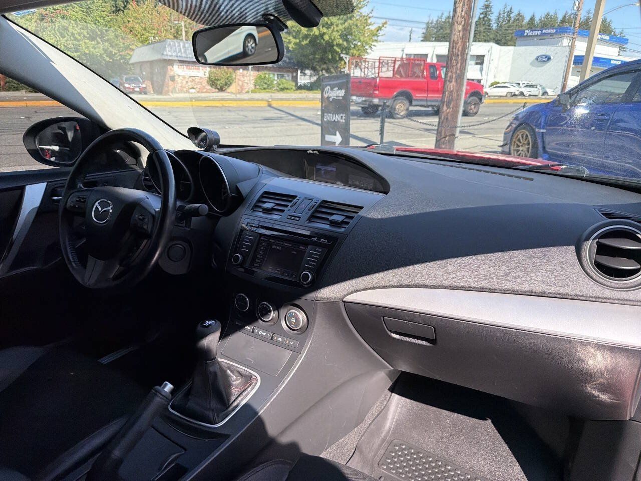 Used 2013 MAZDA MAZDA3 Touring w/ Mazdaspeed Tech Pkg FWD image 17