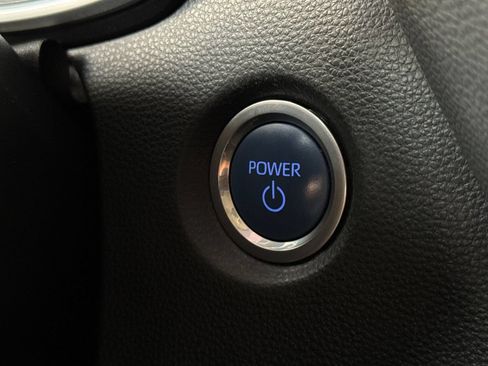Used 2022 Toyota Corolla LE FWD image 22