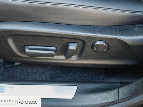 Used 2021 Lexus RX 350L Premium w/ Premium Package image 21