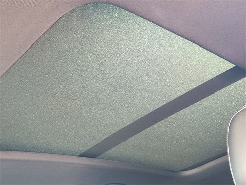 Used 2024 Volkswagen Atlas Cross Sport SEL R-Line image 17