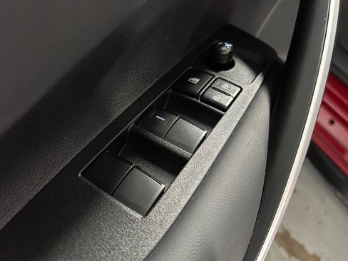 New 2025 Toyota Corolla SE image 31