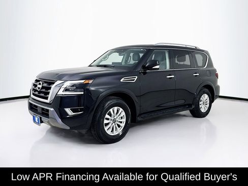 Used 2024 Nissan Armada SV RWD image 3