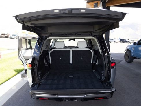 Used 2025 Rivian R1S Adventure image 20