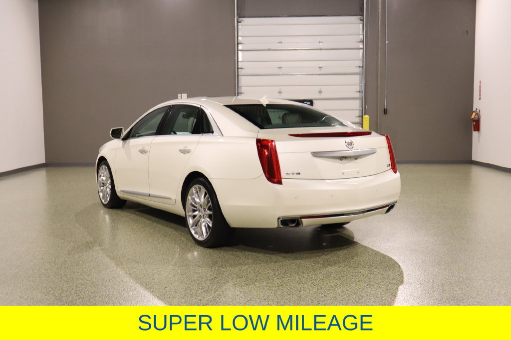 Used 2013 Cadillac XTS Platinum FWD image 7
