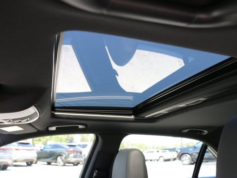 Used 2011 Mercedes-Benz E 350 Sedan image 28