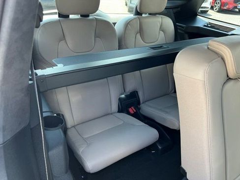 New 2026 Volvo XC90 B5 Ultra w/ Lounge Package AWD/4WD image 13