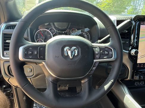 New 2026 RAM 2500 Big Horn AWD/4WD image 22