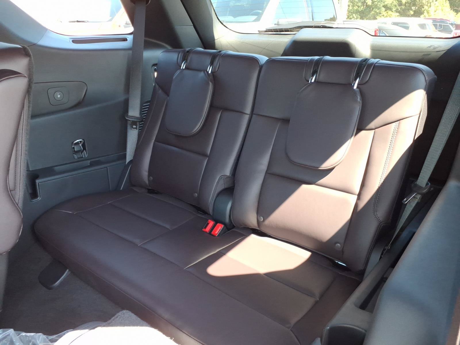 New 2027 Ford Explorer Platinum RWD image 11