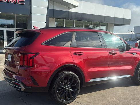 Used 2021 Kia Sorento SX image 7