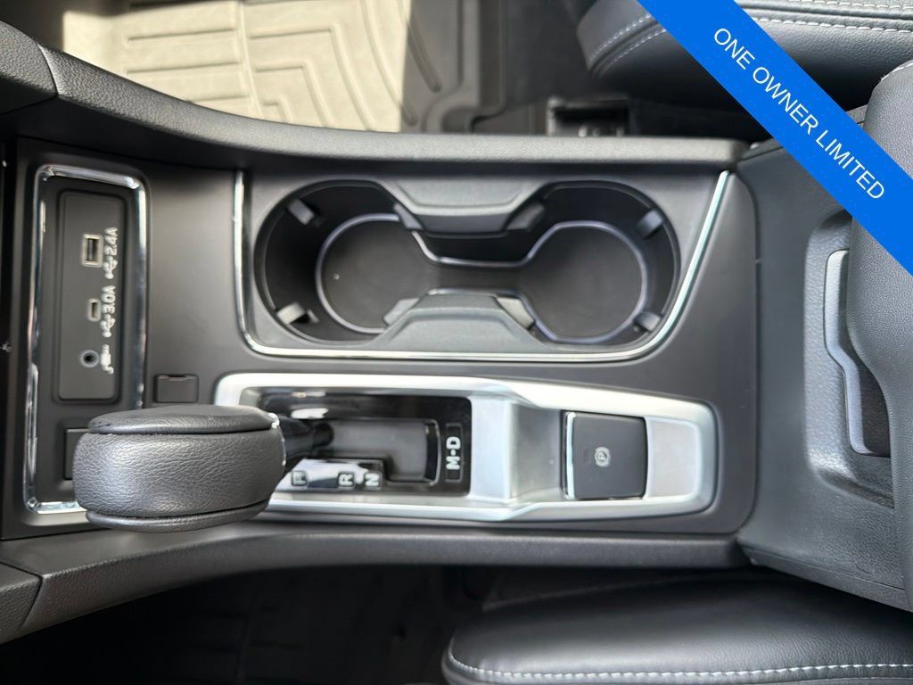 Used 2023 Subaru Ascent Limited w/ Technology Package AWD/4WD image 18