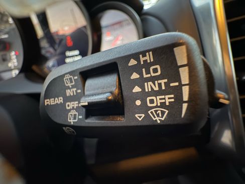 Used 2013 Porsche Cayenne S image 17