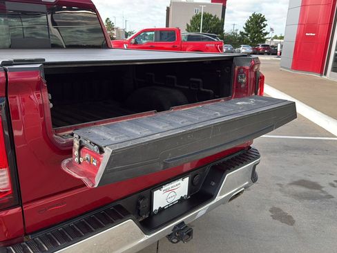 Used 2021 GMC Sierra 1500 SLT AWD/4WD image 8