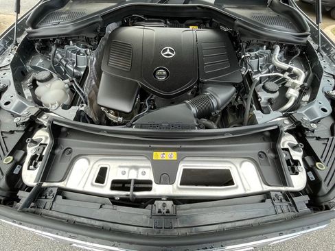 Used 2023 Mercedes-Benz GLC 300 image 33