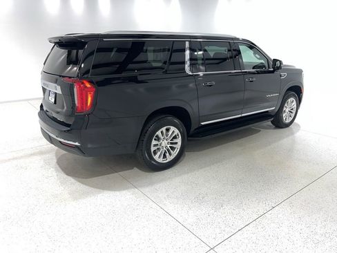 Used 2024 GMC Yukon XL SLT w/ SLT Luxury Package AWD/4WD image 5
