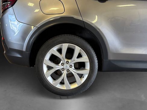Used 2020 Land Rover Discovery Sport SE AWD/4WD image 18