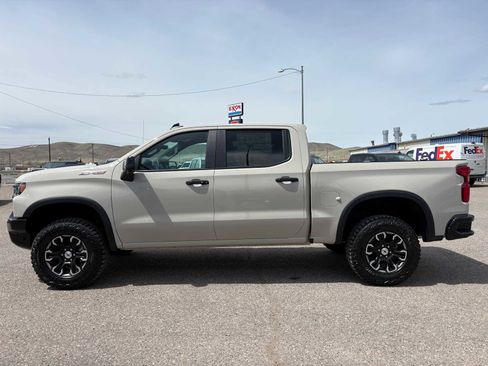 New 2026 Chevrolet Silverado 1500 ZR2 AWD/4WD image 9