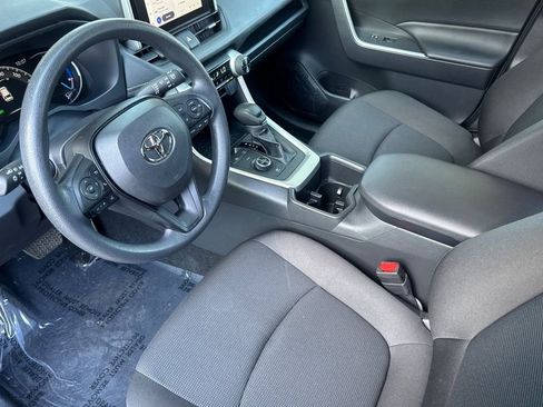 Certified 2025 Toyota RAV4 LE image 9
