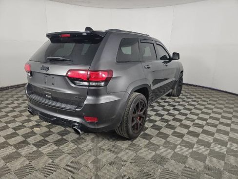 Used 2016 Jeep Grand Cherokee SRT image 4